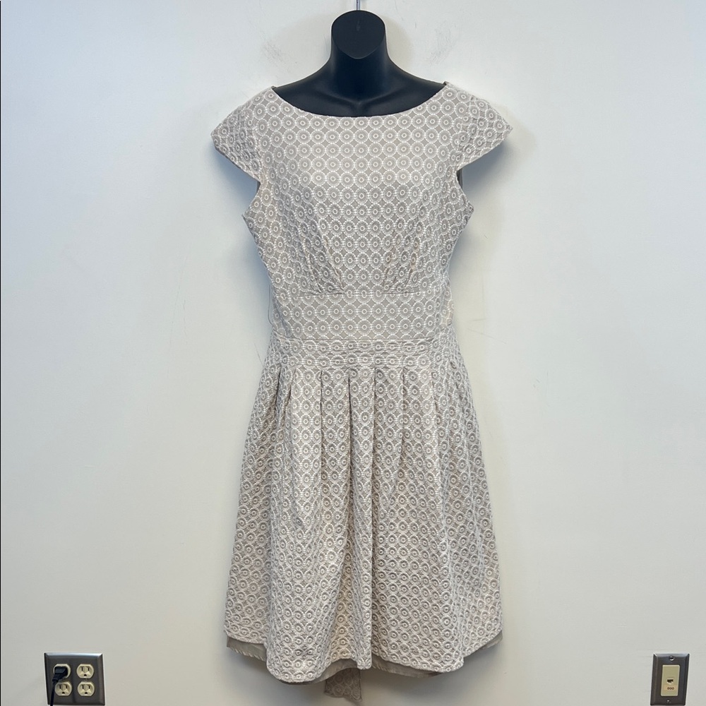 Jones Wear Cap Sleeved Cottagecore Garden Party Dress Cream / Light Tan Size 14